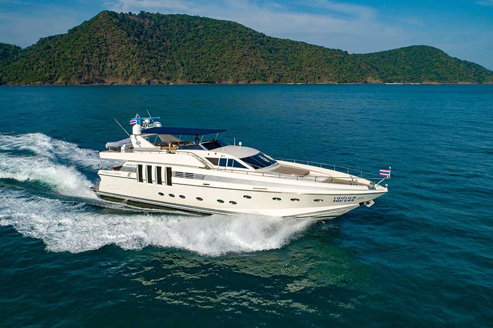 crown line asia yacht