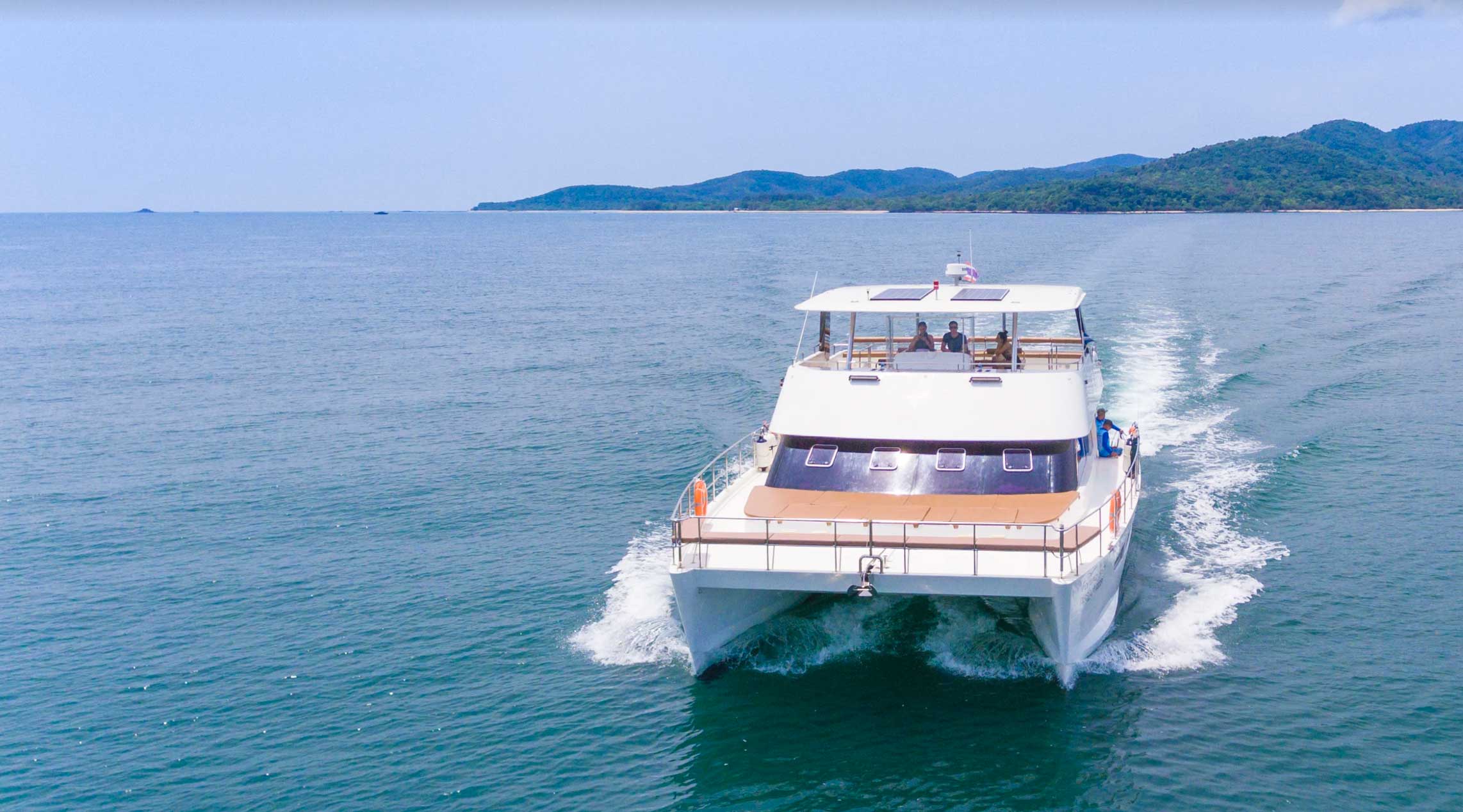speed catamaran phuket